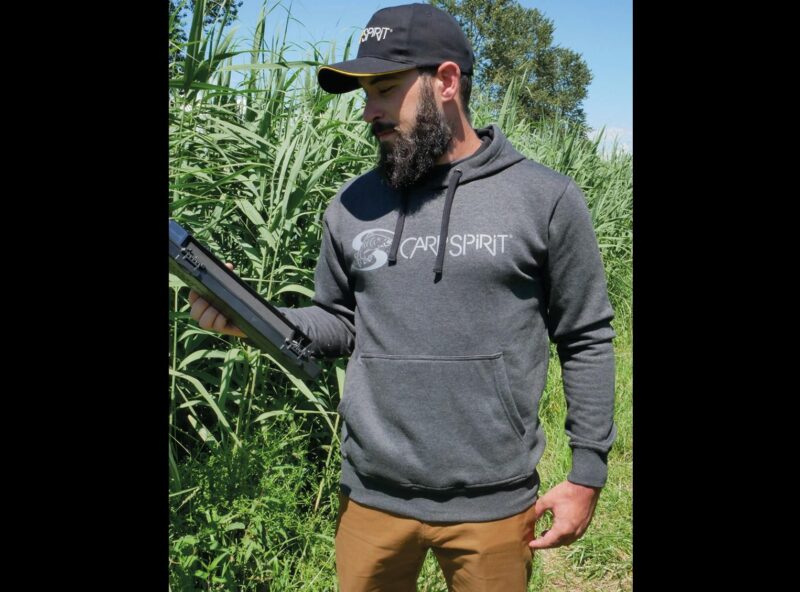 Carp Spirit Charcoal Hoodie - obrazek 2