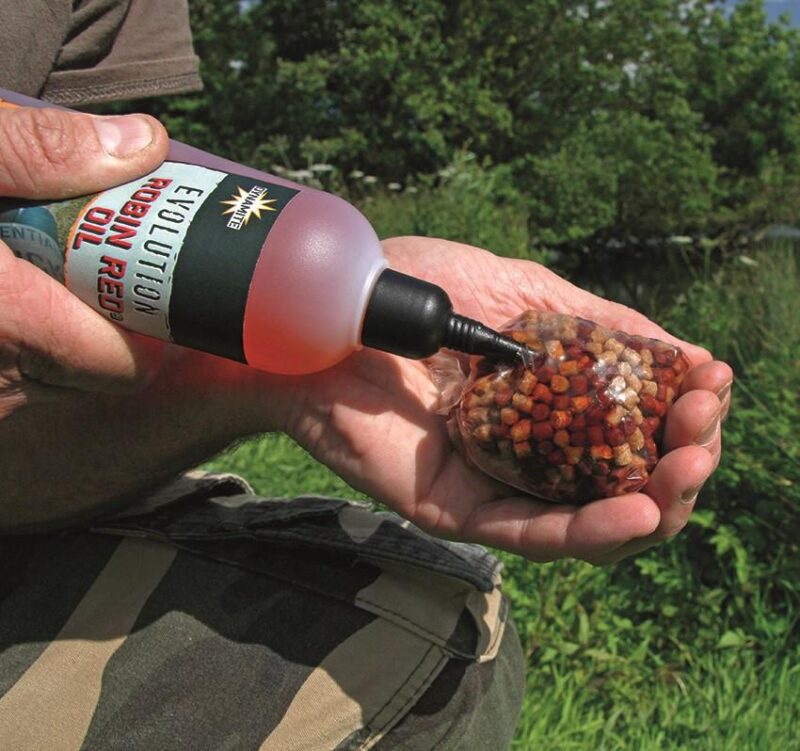 Dynamite Baits Evolution Oil Hemp 300 ml - obrazek 3
