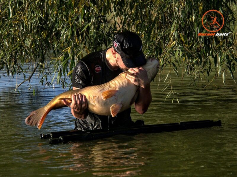 Garant Baits Tuńczyk 24 mm/1 kg - obrazek 4